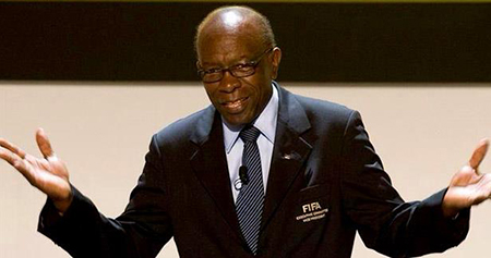 عاجل : النائب السابق “Jack Warner” لرئيس الفيفا يُسلّم نفسه للشرطة