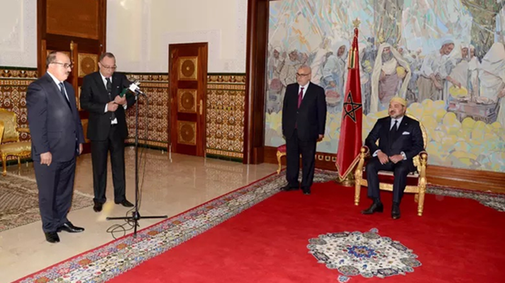 جلالة الملك يعين وزير الشباب والرياضة ويترأس بطنجة حفل تسليم الشهادات لخريجي التكوين المهني