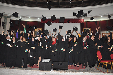 المدرسة العليا للدراسات التجارية و التقنية بطنجة تحتفي بخرّجيها