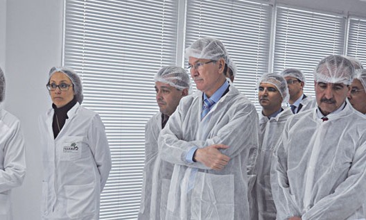 حال التّطبيب بالمغرب … بين جَشَعِ الأطباء و تَخــاذُل التــّأمينات