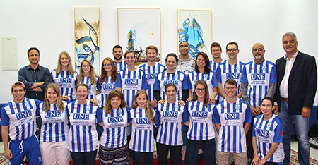 اتّحاد طنجة يوزع أقمصة على طلبة جامعة نيو إنغلاند في ختام الموسم الدراسي