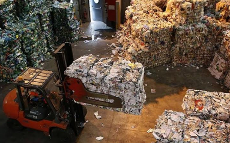 النفايات الإيطالية فسادٌ يُهَدّدُ استقرار المغرب ..