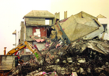 مستثمرة إسبانية تستنجد بخطاب العرش لرفع الظلم الذي لحقها على يد سلطات طنجة ومجلسها الجماعي