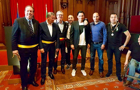 انيسينس ، فريق الجالية المغربية بطل كاس بلجيكا لكرة القدم داخل القاعة .. الفريق يتألق بإمكانيات بسيطة في ظل تعتيم من الإعلام المغربي