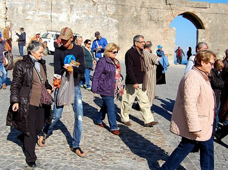 الحركة السياحية بطنجة تحقق طفرة على مستوى الحجوزات في الفنادق والإقامات