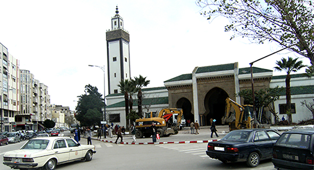 من تراب وإلى تراب