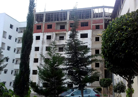 محاولة إضافة أربعة طوابق لعمارة ضدا على قـانـون التعمير ؟