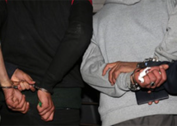 فرقة مكافحة العصابات توقف متورطان في عملية سرقة