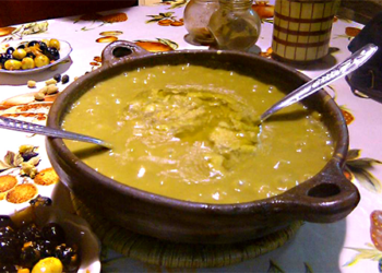 “البيصارة” رفيقة الشماليين في قر الشتاء والبرد