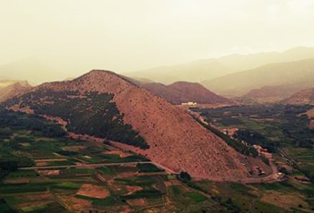 برلمانية تطالب بتشجيع السياحة الجبلية بإقليم الحسيمة