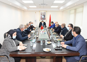 برنامج التنمية الجهوية يجمع مابين الجهة وغرفة التجارة والصناعة والخدمات