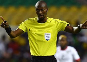 تعيين حكم سينغالي لقيادة مباراة المنتخب المغربي أمام نظيره المصري