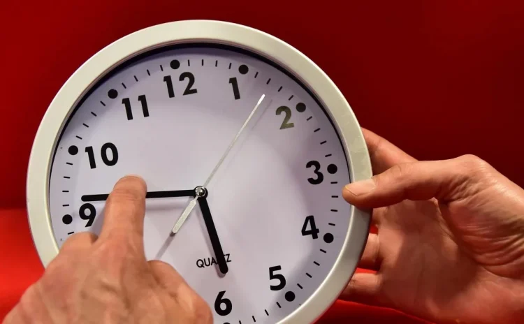 مع اقتراب رمضان .. المغرب يعود للساعة القانونية