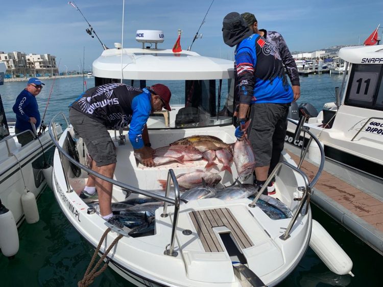 النادي الملكي للزوارق بطنجة ينظم أول مسابقة للصيد الحر بالقوارب