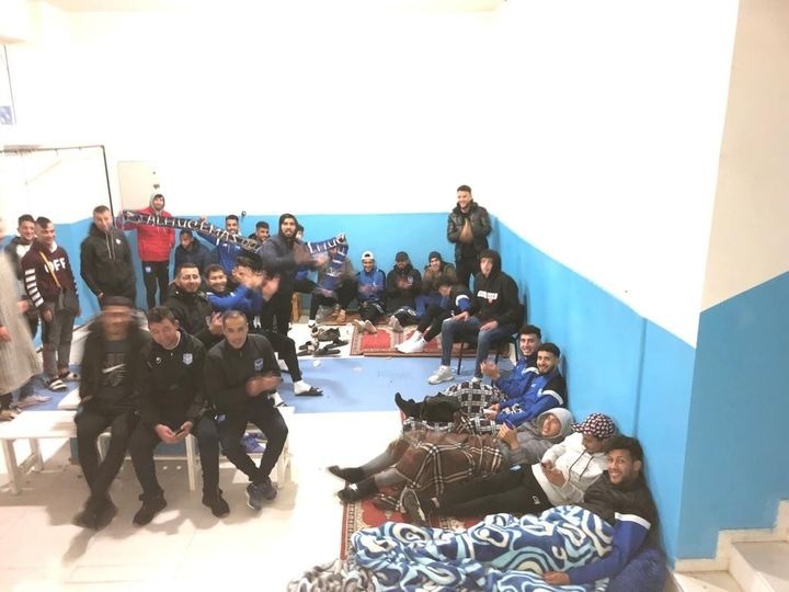 لاعبوا شباب الريف الحسيمي يخوضون اعتصاما مفتوحا بملعب ميمون العرصي