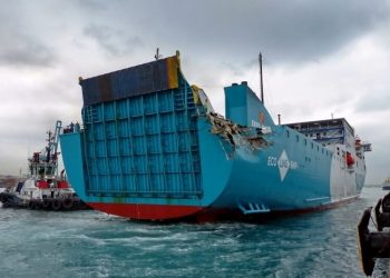 اصطدام بين باخرة وزورق سريع بالقرب من طنجة المتوسط