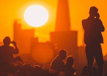 طقس حار بمعظم مناطق المملكة اليوم الخميس