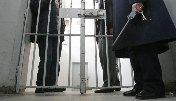 طنجة : تقديم دليل “تدبير الإضراب عن الطعام بالمؤسسات السجنية”