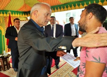 إقليم تطوان: توزيع إعانات مالية على أصحاب المنازل المتضررة من حرائق الغابات
