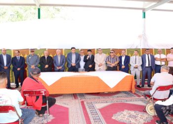 العرائش : توزيع إعانات مالية على أصحاب المنازل المتضررة من حريق غابة جبل العلم