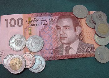 انخفاض سعر صرف الدرهم بنسبة 2,47 في المائة مقابل الدولار في يوليوز الماضي