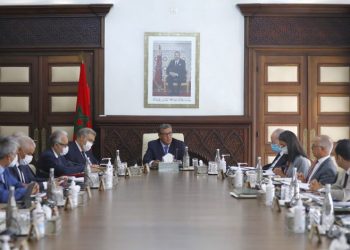 مجلس الحكومة يصادق على مشروع مرسوم بتحديد مبلغ الحد الأدنى القانوني للأجر في الصناعة والتجارة والمهن الحرة والفلاحة