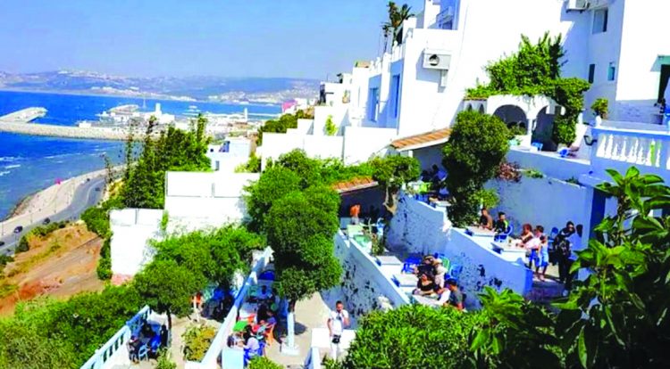 تأهيل حي الحافة وتوزيع منح للجمعيات الرياضية.. أبرز مخرجات دورة الجماعة