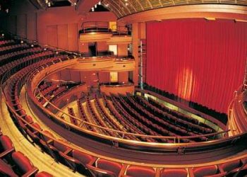 فتح باب الترشيح للاستفادة من دعم الجولات المسرحية الوطنية