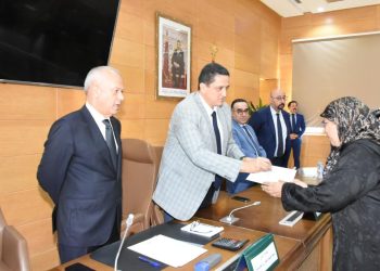 طنجة: تسليم مفاتيح الدفعة الأولى من المحلات الصناعية لفائدة العاملين في القطاع غير المهيكل