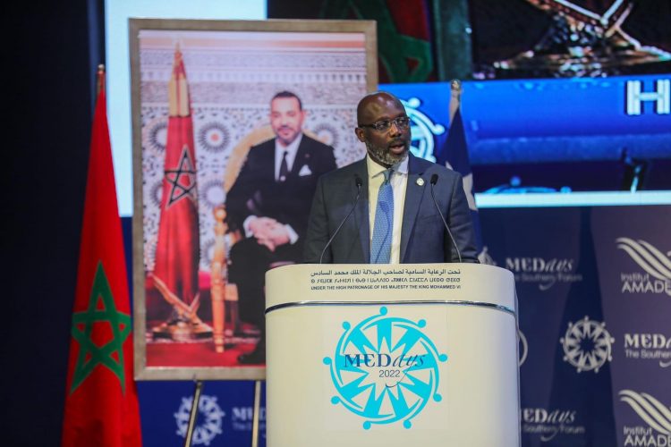 من طنجة، رئيس ليبيريا يدعو الدول الإفريقية إلى “رص الصفوف” لمواجهة التحديات متعددة الأوجه