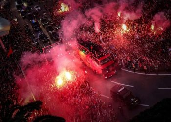 الركراكي: الاستقبال الشعبي الذي حظي به أسود الأطلس كان “مذهلا”