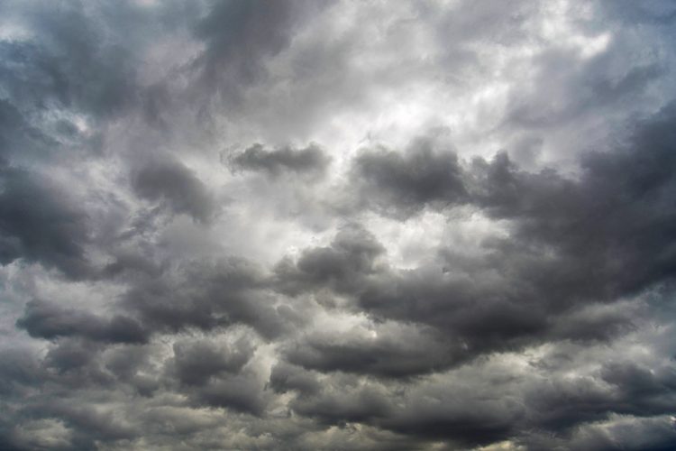 توقعات أحوال الطقس اليوم الجمعة