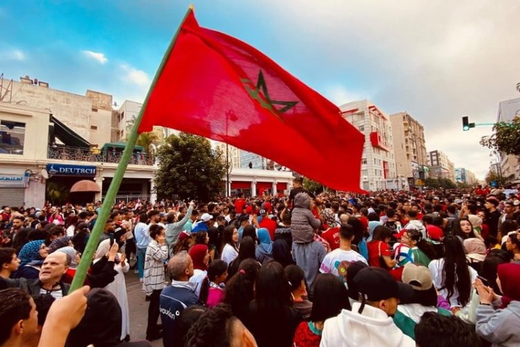 أجواء احتفالية عارمة في مختلف مدن الشمال تجاوبا مع التأهل التاريخي للمنتخب المغربي