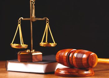 تسقيف سن الانخراط في مهنة المحاماة