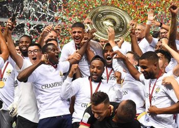 هكذا عاد فريق الجيش الملكي بدرع البطولة من طنجة