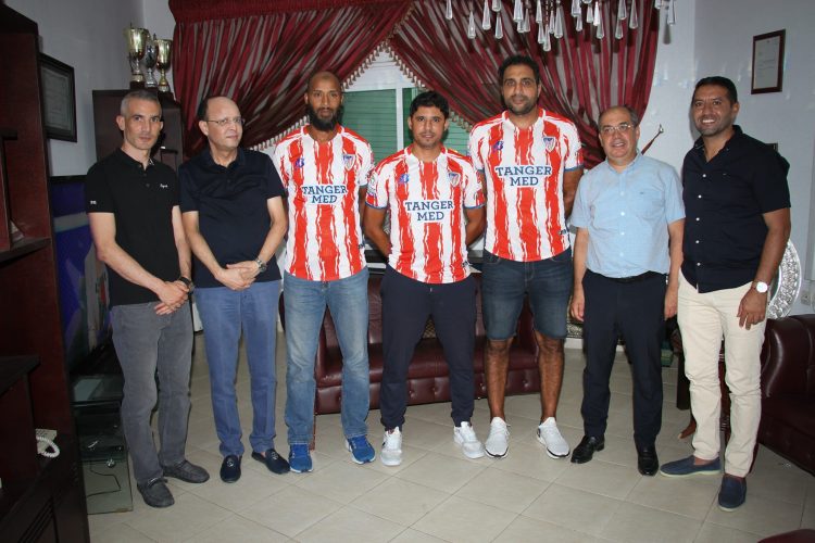 اللجنة المؤقتة لتطوان تتعاقد مع العلوي مدربا ومصباح مساعدا وقعت للاعبين جديدين ووعدت بتسوية حقوق الإداريين