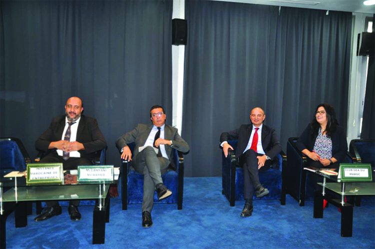 ندوة بطنجة حول الاقتطاع من المنبع لل†ضريبة على القيمة الم†ضافة