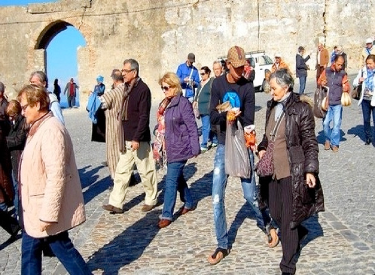 المغرب يبرز كوجهة مفضلة للسياح الإسبان خلال نهاية رأس السنة